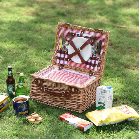 Willow Picnic Basket with Dining Tools for 4 People (Brown)