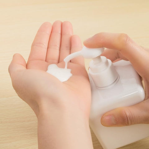 Willow 450ml Refillable Plastic Empty Lotion Soap Dispenser Liquid Container for Shampoo or Body Wash (144 Pcs / Ctn)