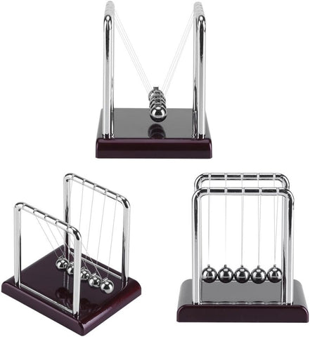 Newtons Cradle with Balance Swinging Magnetic Balls