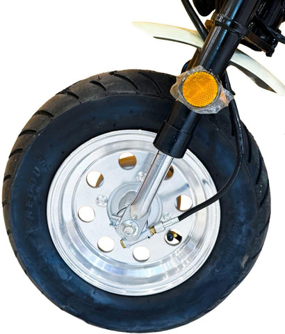 Z50 Classic Gasoline Motorcycle, Retro Styling, Cream & Green, Digital Display, Chrome Trim