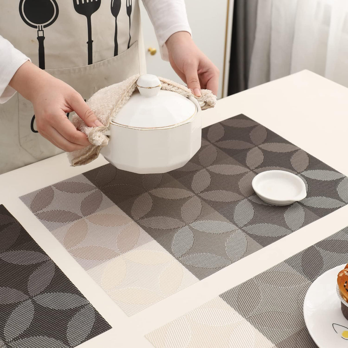 PVC Vinyl Washable Table Mats for Dining Table - 45x30 cm Placemats (10Pc Set)