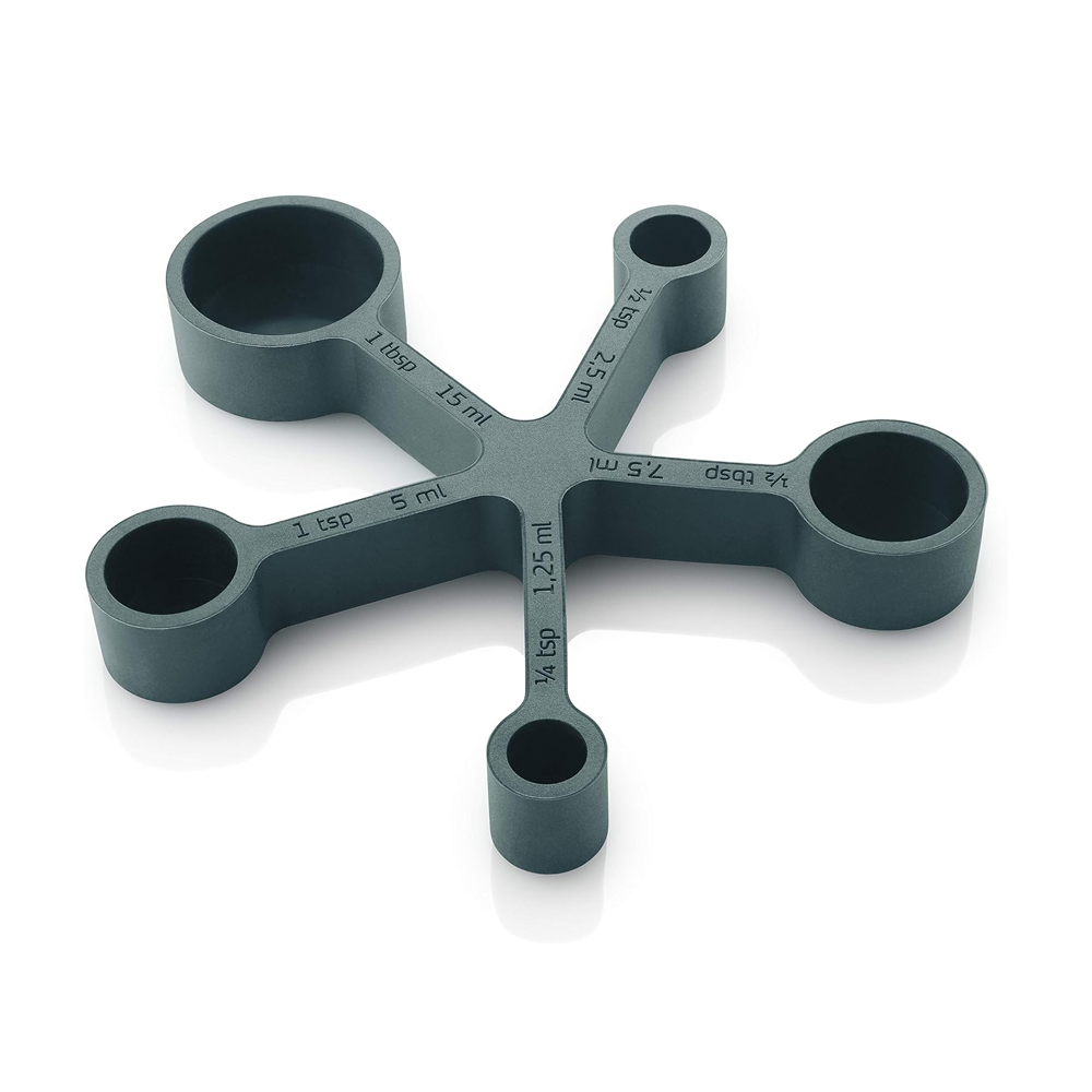 Functional and Flexible Trivet with Built-In Measuring Cups