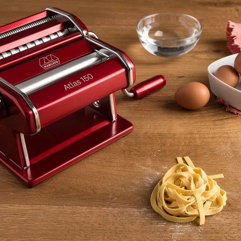 Marcato Atlas 150 Manual Pasta Maker with Pasta Cutter Wheel