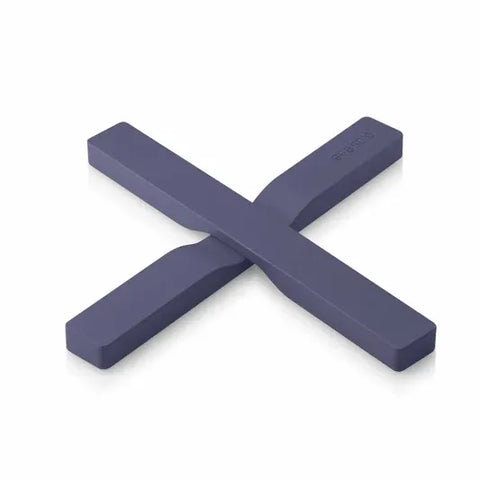 EVA SOLO | 2 Magnetic Trivets | Silicone-Coated Nylon with Built-in Magnets | Dishwasher-Safe | Placed Either Crossways or Divided in 2 | Danish Design