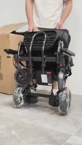 Powerful Lithium Rechargeable Controlled Lightweight 17.5kg Elderly Electric Wheelchair Brushless Motor