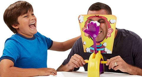 Hasbro Pie Face! HBB7063 Activity Toy