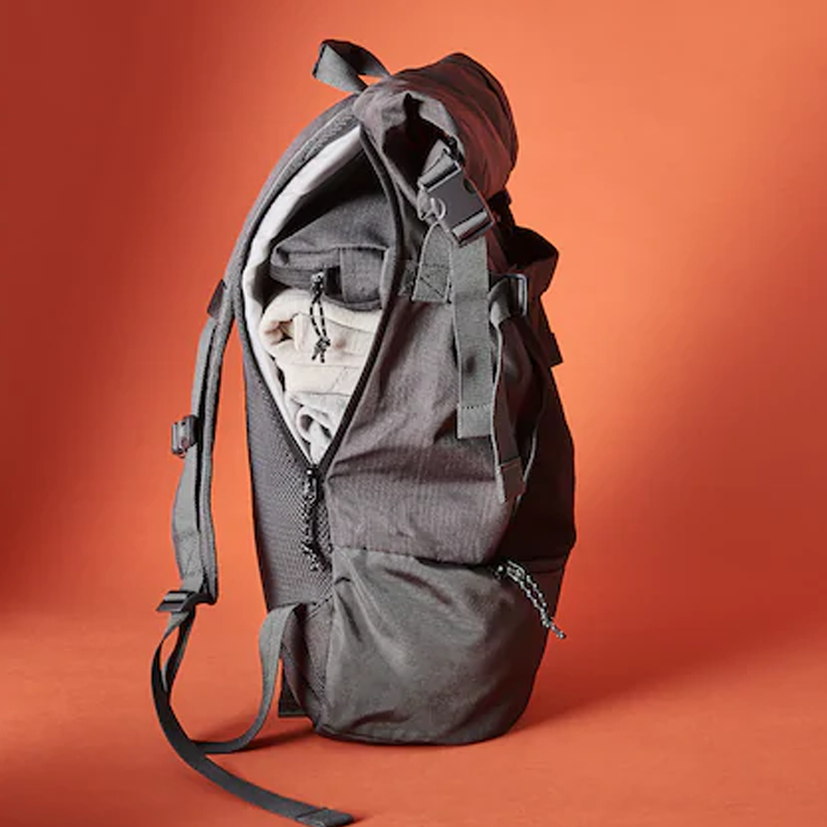 Backpack, dark grey, 26 l - VÄRLDENS